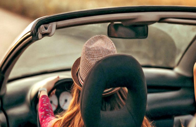 Essential Car Items for Teenage Girls