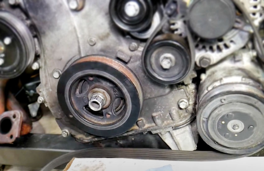 Removing a Crankshaft Pulley Bolt Without an Impact Gun